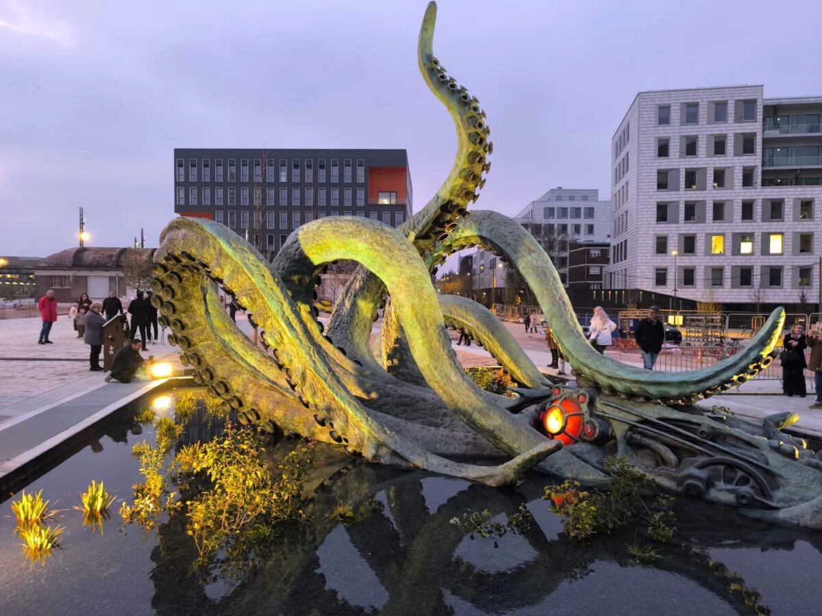 Nauti Poulpe _ Jules Verne Amiens Halle Freyssinet