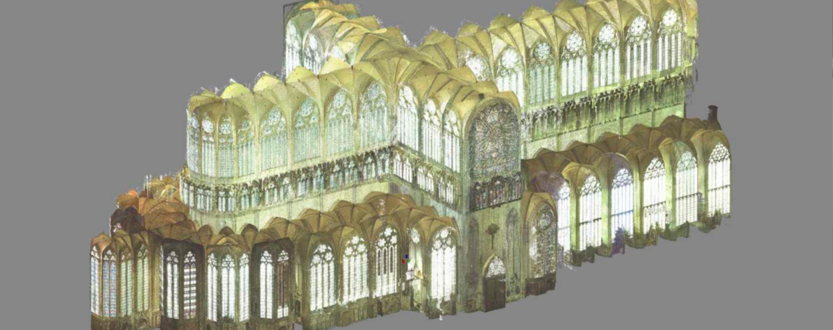Vue numérique en transparence de la cathédrale d’Amiens révélant la structure gothique et la lumière des verrières, issue du projet e-cathédrale (Université de Picardie Jules Verne).