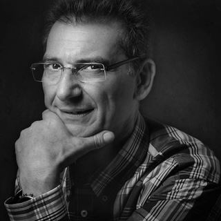 photo portrait de l'artiste belge Dominique Gautier