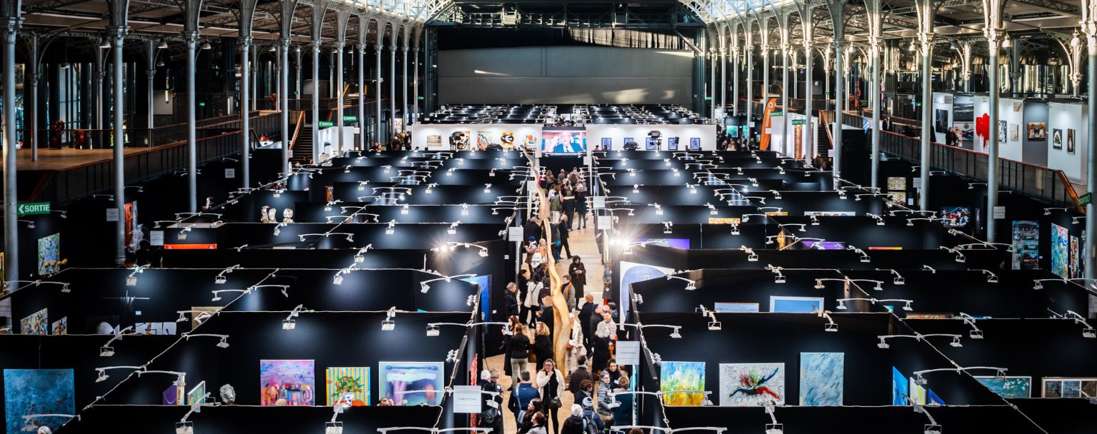 foire d’art contemporain illustrant le fonctionnement du marché de l’art international