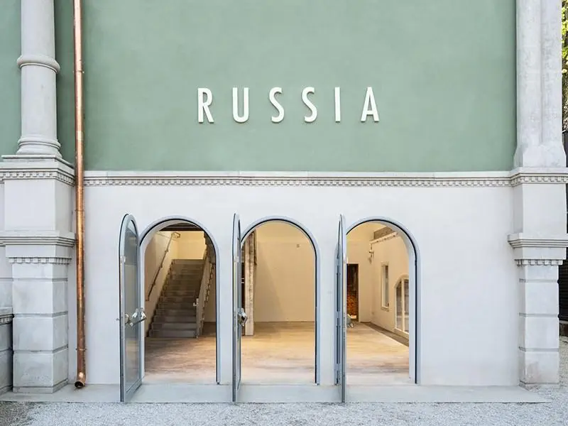 Russian pavilion at the Venice Biennale at the center of the controversy over Russia’s participation and the jury’s resignation