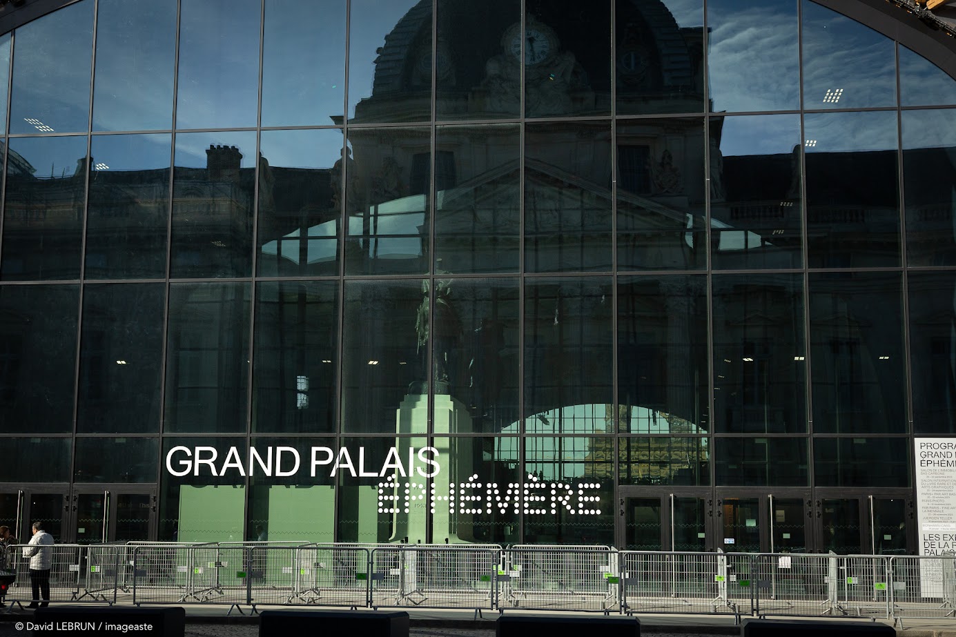 Art Capital menacé le Grand Palais Paris